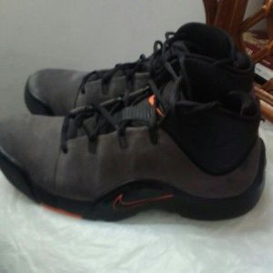 Men's Nike basketball shoes